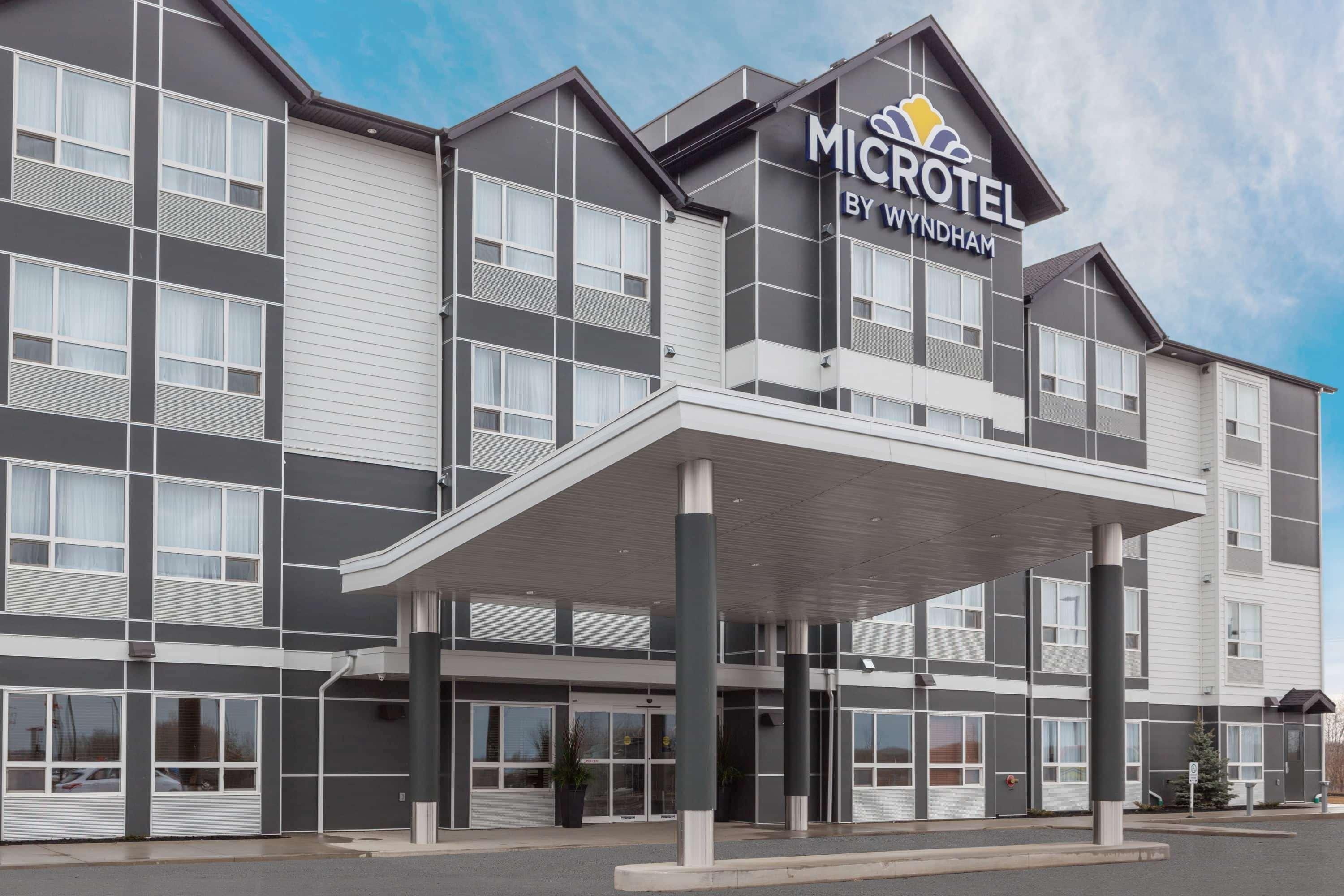 Microtel Inn & Suites By Wyndham Bonnyville Dış mekan fotoğraf